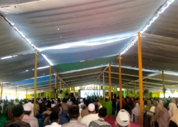 Milad ke-84 Al Fattah & Haul ke-35 KH Abdul Fattah, Ribuan Jamaah Padati Sekaran