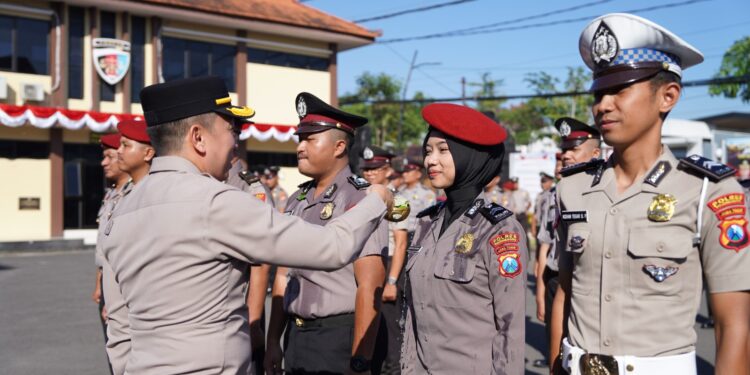 79 Personel Polres Bojonegoro Resmi Naik Pangkat