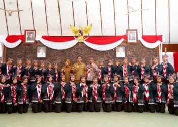 Bupati Wahono Lepas 32 Pramuka Penggalang Terbaik Ikuti Jamnas ke-12 di Buperta Cibubur