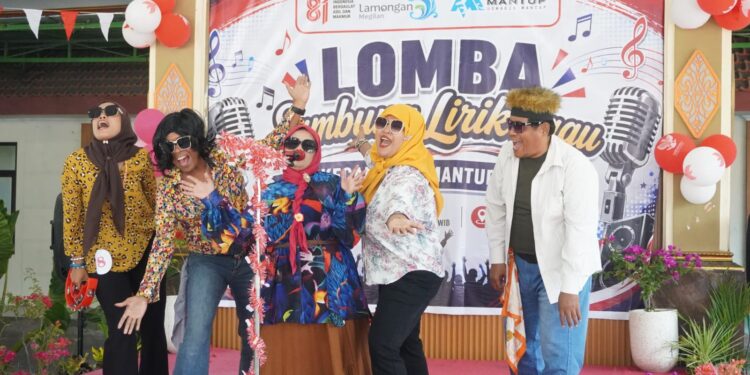 Semarak HUT ke-81 RI di Mantup, Gugus SD Tampil Ala Era 80-an dan Raih Juara Terheboh