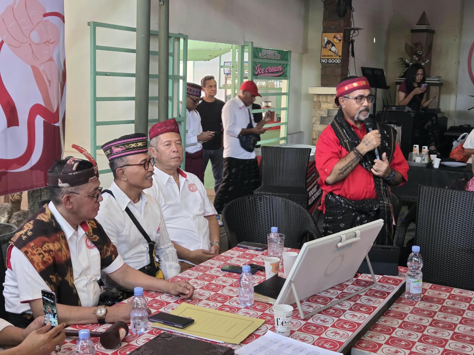 Sensilaus Dore Terpilih Jadi Ketua Flobamora Bali 2026-2029