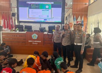 Polres Lamongan Edukasi AI, Tingkatkan Literasi Digital Siswa SMKN 2