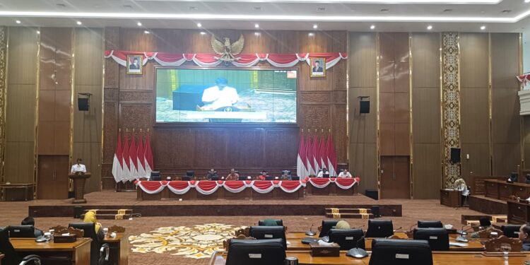 Paripurna DPRD Bojonegoro, Bupati Wahono Paparkan Gambaran Perubahan Struktur APBD 2026