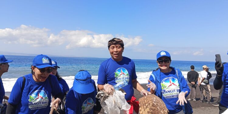 Selain Bersih Pantai, Demokrat Bali Akan Bedah Jalan 1,5 KM di Desa Penebel Tabanan