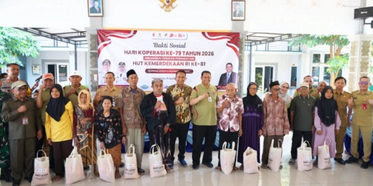 Hari Koperasi ke-79 di Bojonegoro, 1.000 Paket Sembako Disalurkan untuk Warga Tambakrejo