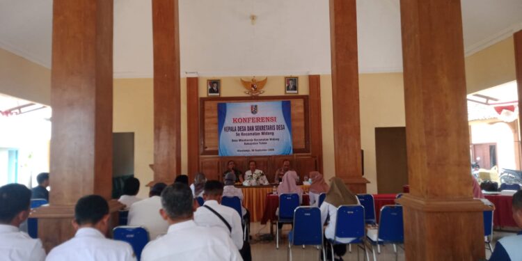 Konferensi Kades di Minohorejo, Camat Widang Pastikan P-APBD 2026 Fokus Infrastruktur Jalan