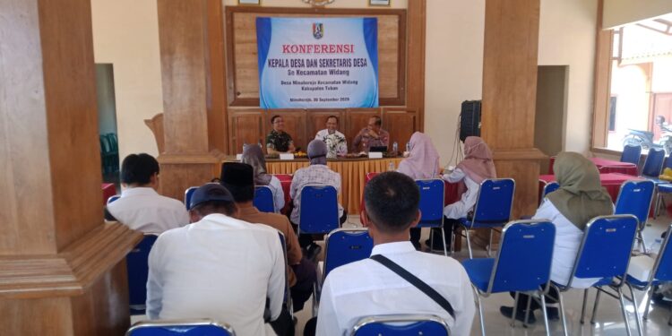 Konferensi Kades di Minohorejo, Camat Widang Pastikan P-APBD 2026 Fokus Infrastruktur Jalan