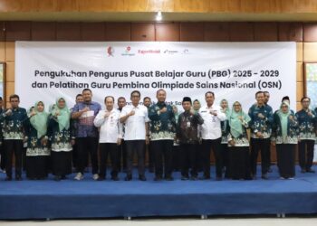 Bupati Bojonegoro Ingatkan Guru, AI Canggih Tetap Harus Diimbangi Adab dan Akhlak
