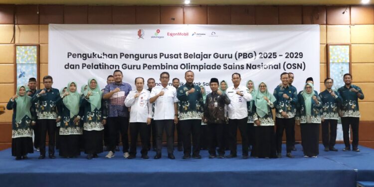 Bupati Bojonegoro Ingatkan Guru, AI Canggih Tetap Harus Diimbangi Adab dan Akhlak